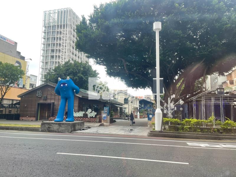 新光三越新天地芳鄰燙金透店房屋室內格局與周邊環境