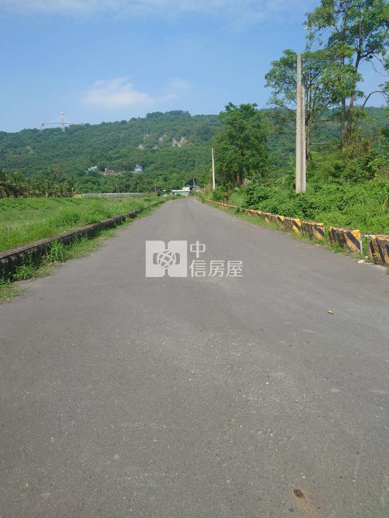 岡山阿公店水庫旁照區遊憩用地房屋室內格局與周邊環境