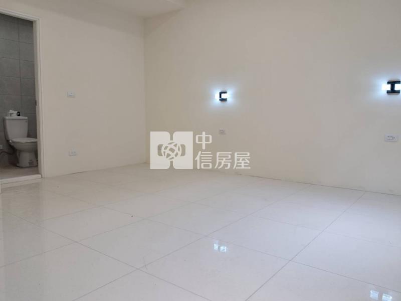 中壢光明公園整新美透天房屋室內格局與周邊環境