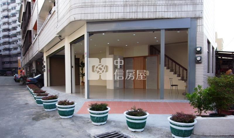 榮興商圈大面寬角透店房屋室內格局與周邊環境