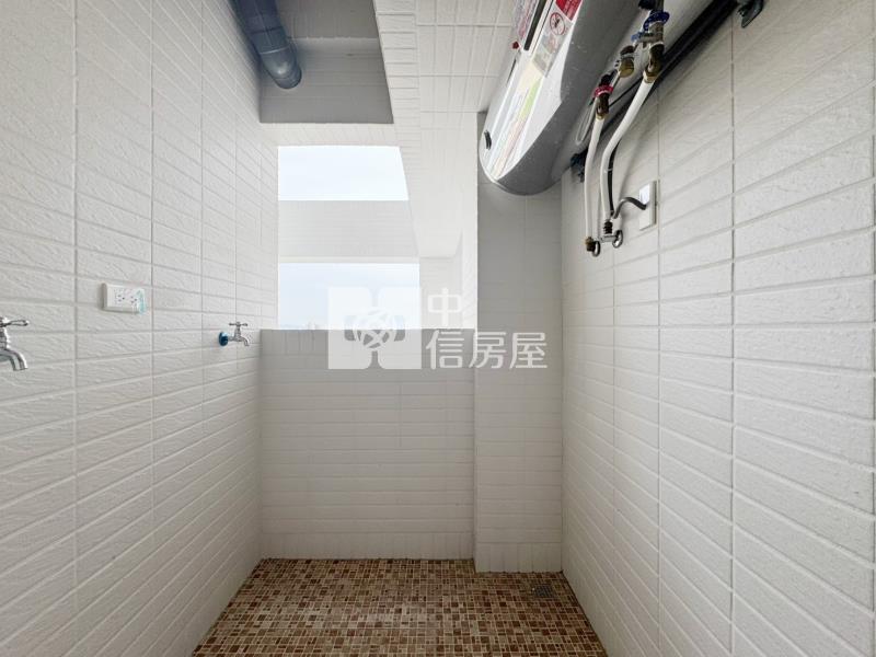 閱好書房高樓三房平車房屋室內格局與周邊環境