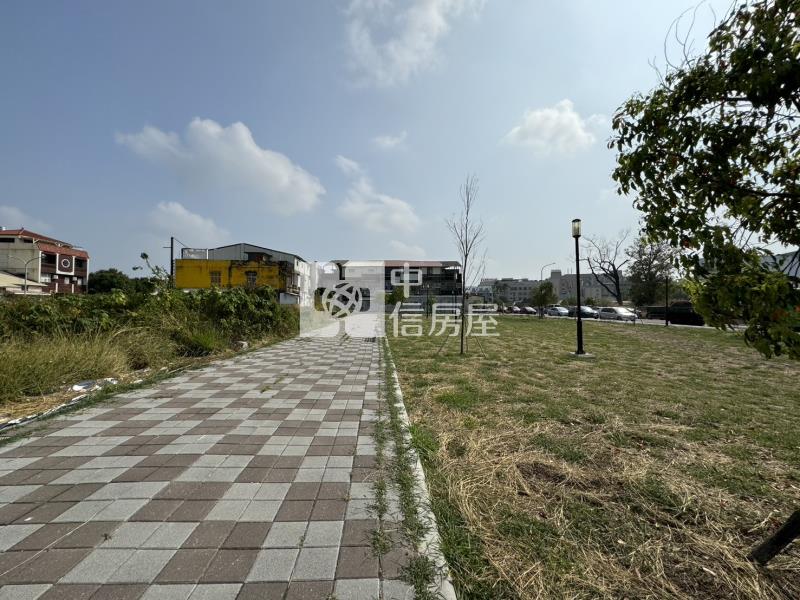 正雲林路大面寬店面建地房屋室內格局與周邊環境