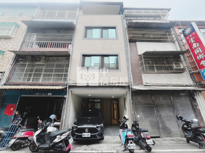 【安家】龍岡忠貞翻新五套房美透店門前停車房屋室內格局與周邊環境