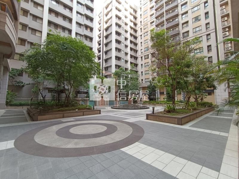 【豐禾】環球A19稀有大露臺3改2房車房屋室內格局與周邊環境