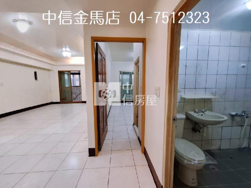 金馬大鎮華廈(有車位)房屋室內格局與周邊環境