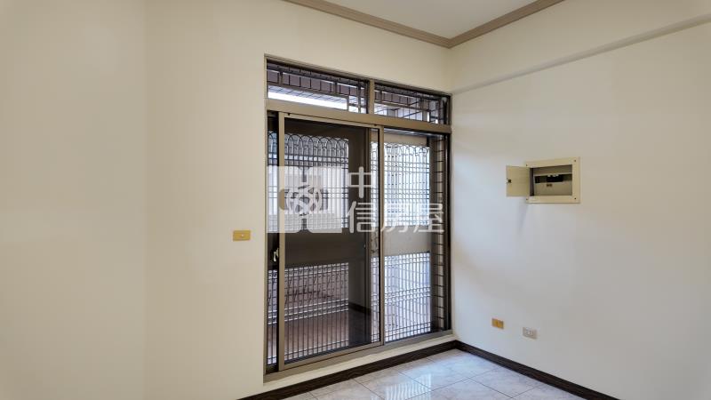 興嘉國小旁 ★影音空拍只在中信嘉義玉山店房屋室內格局與周邊環境