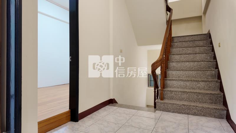 興嘉國小旁 ★影音空拍只在中信嘉義玉山店房屋室內格局與周邊環境