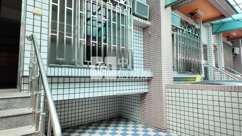 興嘉國小旁 ★影音空拍只在中信嘉義玉山店房屋室內格局與周邊環境