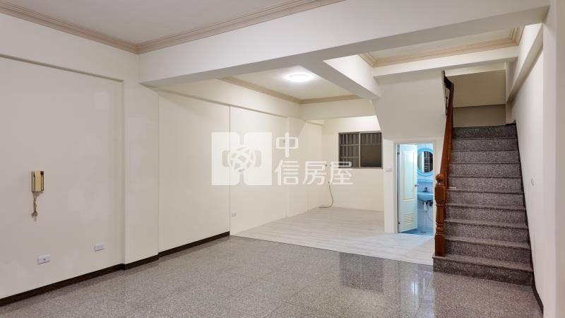 興嘉國小旁 ★影音空拍只在中信嘉義玉山店房屋室內格局與周邊環境