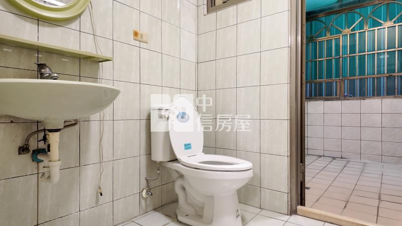 興嘉國小旁 ★影音空拍只在中信嘉義玉山店房屋室內格局與周邊環境