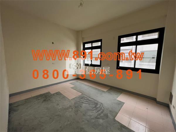 興嘉國小三角窗店住-891嘉義房地產房屋室內格局與周邊環境