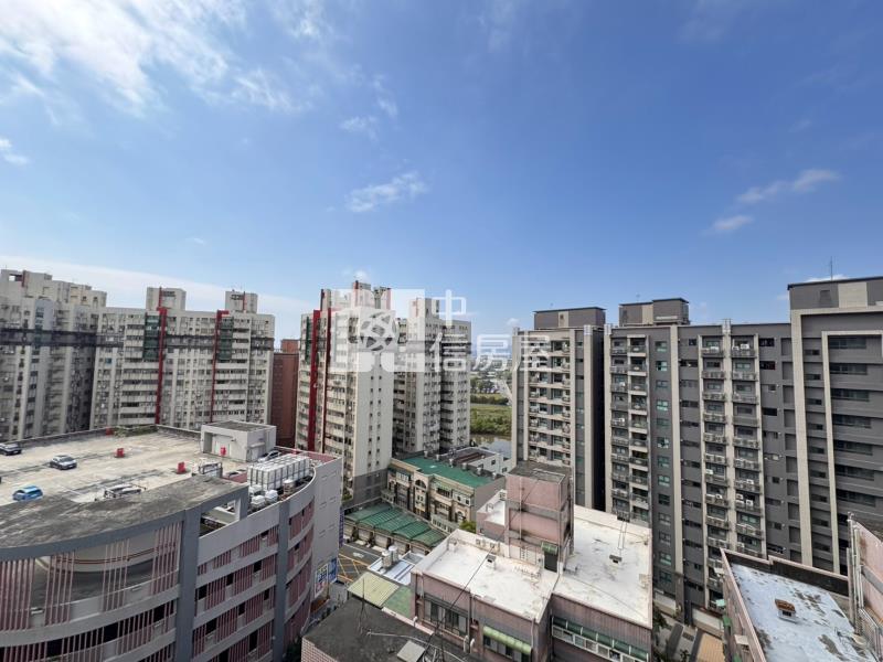 【安家】平鎮特力屋金碧輝煌全新整理四房景觀戶房屋室內格局與周邊環境