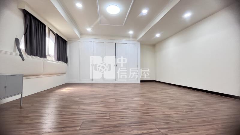 中山醫單坪20萬建坪72坪大3房裝潢戶房屋室內格局與周邊環境