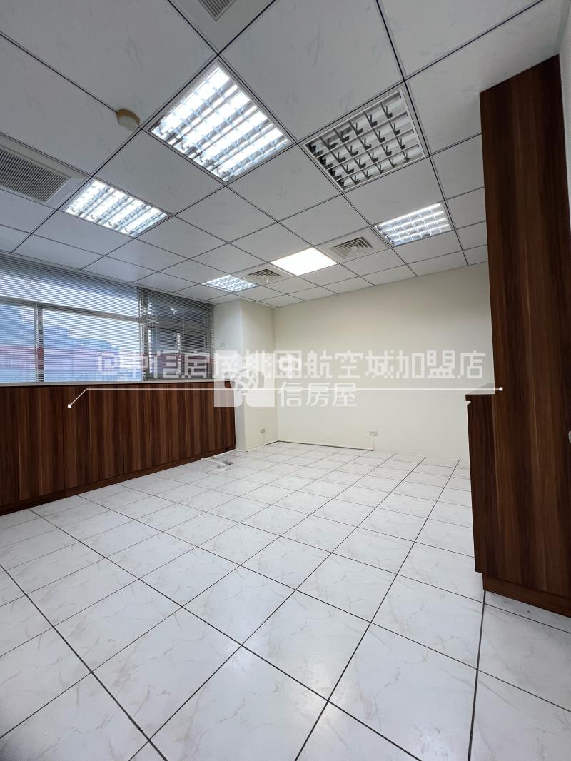 桃園市府商圈商辦大樓房屋室內格局與周邊環境