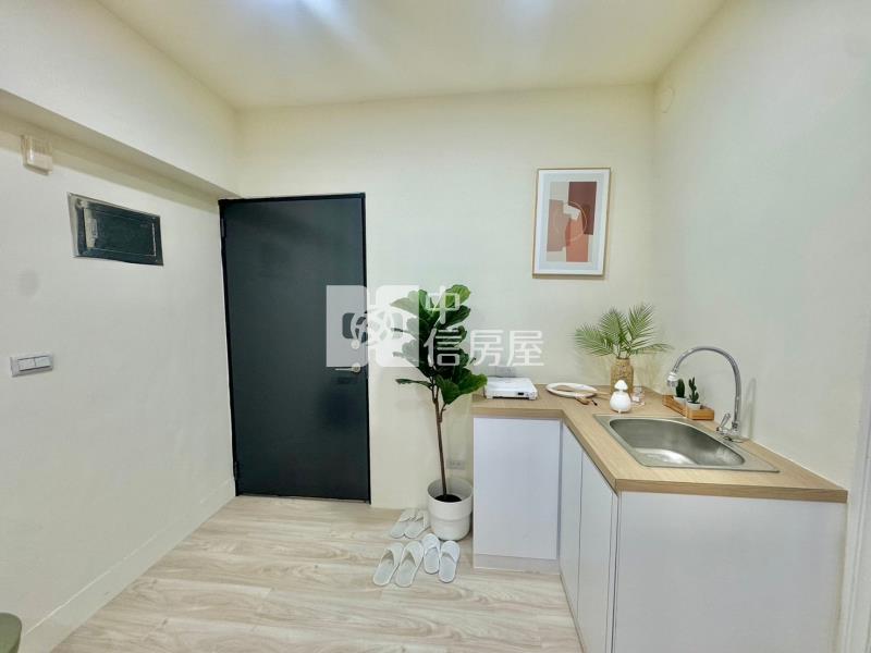 漢神本館電梯兩房房屋室內格局與周邊環境