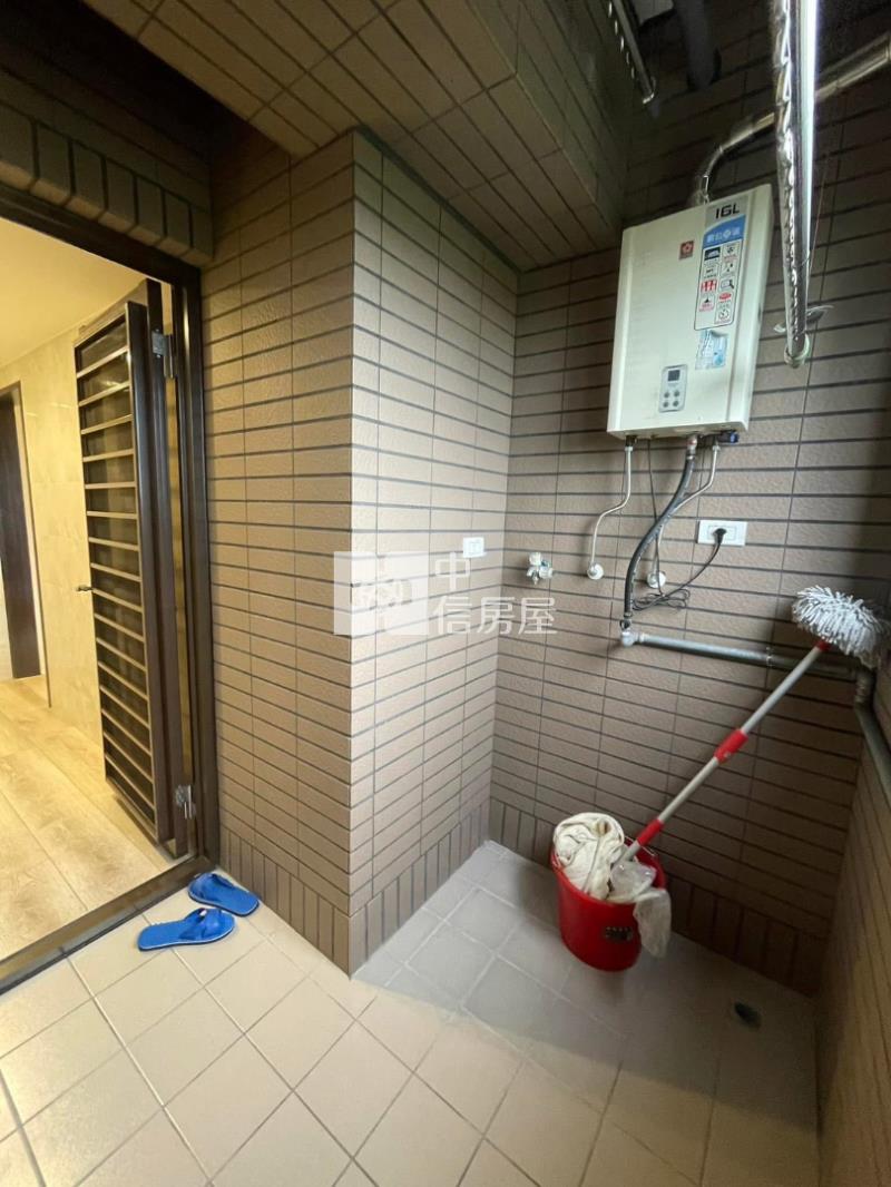 體育園區旁優質兩房車（花園城堡）房屋室內格局與周邊環境