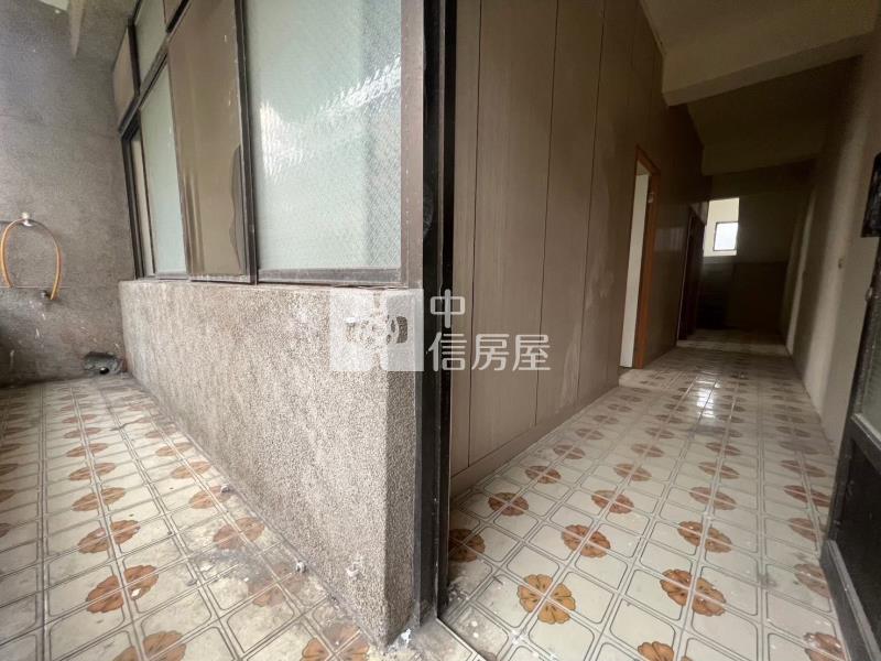 忠貞國小大地坪透天房屋室內格局與周邊環境