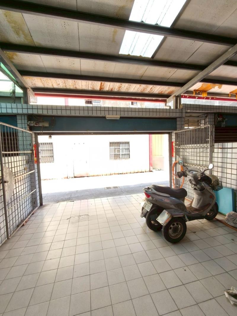 斗六石榴國中旁別墅房屋室內格局與周邊環境
