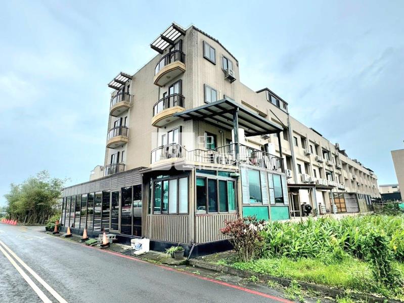 宜蘭烏石港可民宿電梯別墅房屋室內格局與周邊環境