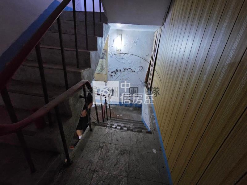 新富火車站旁透天房屋室內格局與周邊環境