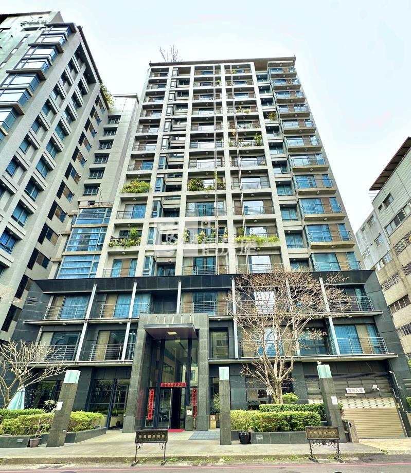 寶輝首璽房屋室內格局與周邊環境