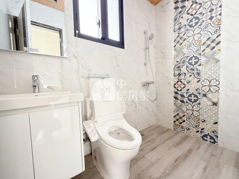 新市綠美新境全新2房2衛+車位房屋室內格局與周邊環境