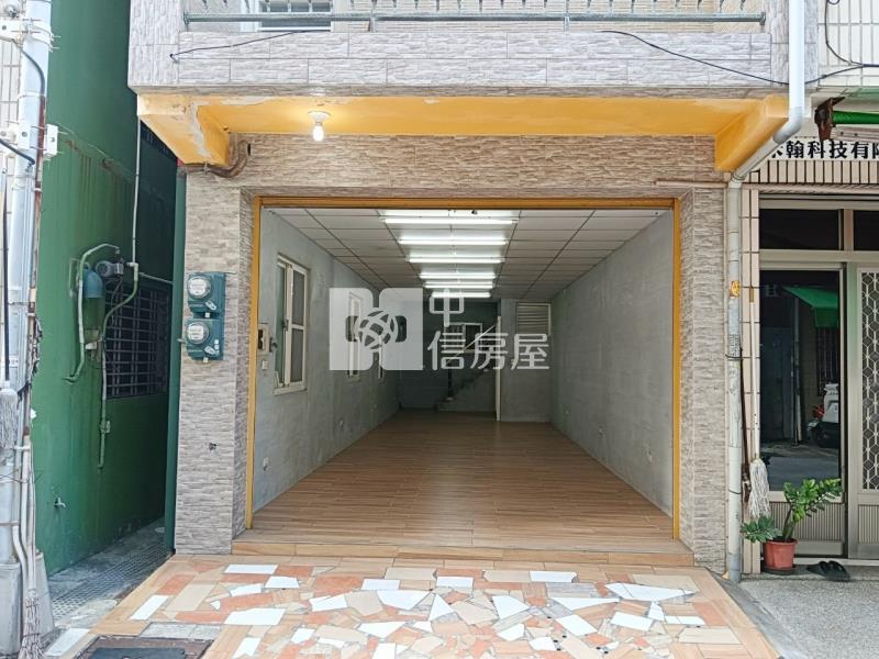 高雄車站整修小邊間透天房屋室內格局與周邊環境