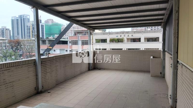 R15校園首排大地坪電梯透店房屋室內格局與周邊環境