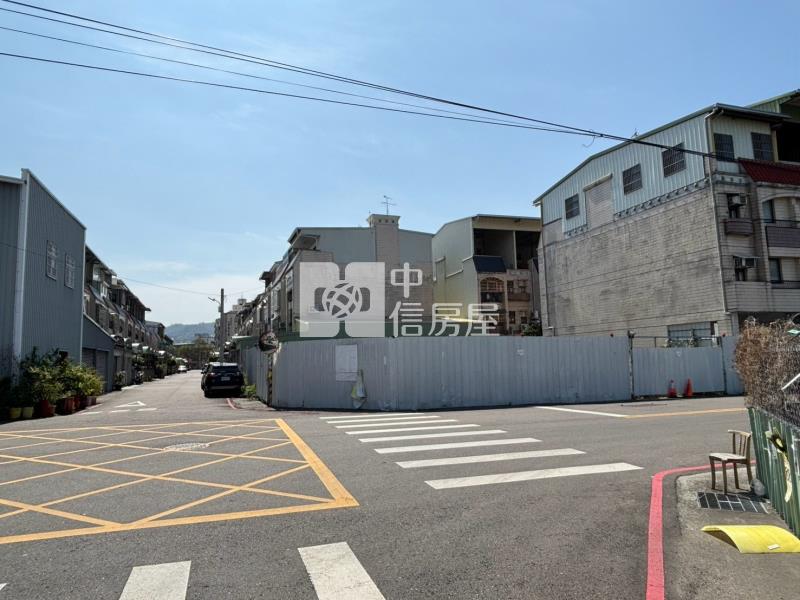 長億高中旁雙臨路方正大面寬角地房屋室內格局與周邊環境