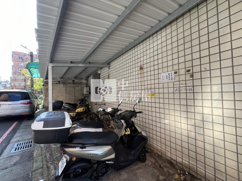 中壢福州路摩登新貴美兩房房屋室內格局與周邊環境