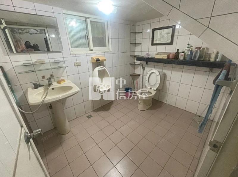 上湖國小三面臨路農舍房屋室內格局與周邊環境