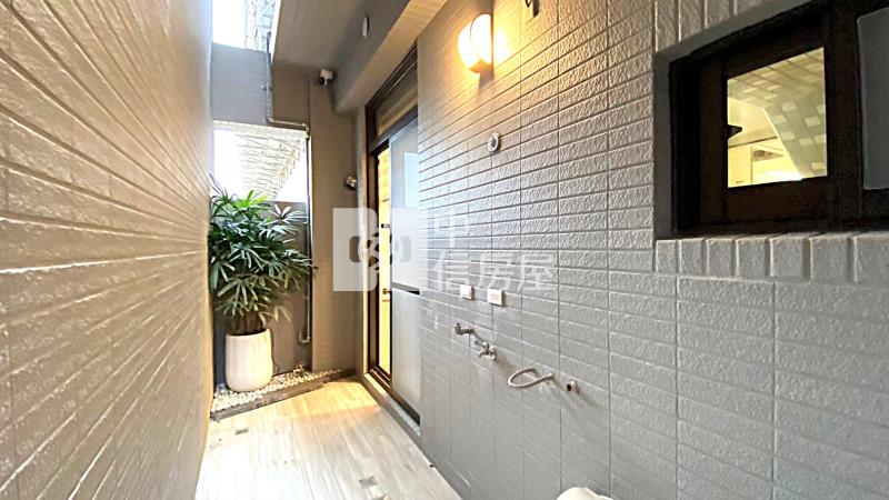 獨家漢神洲際球場雙車別墅房屋室內格局與周邊環境