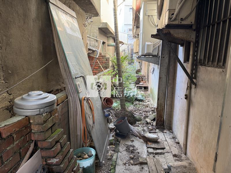 龍岡城稀有雙店面房屋室內格局與周邊環境