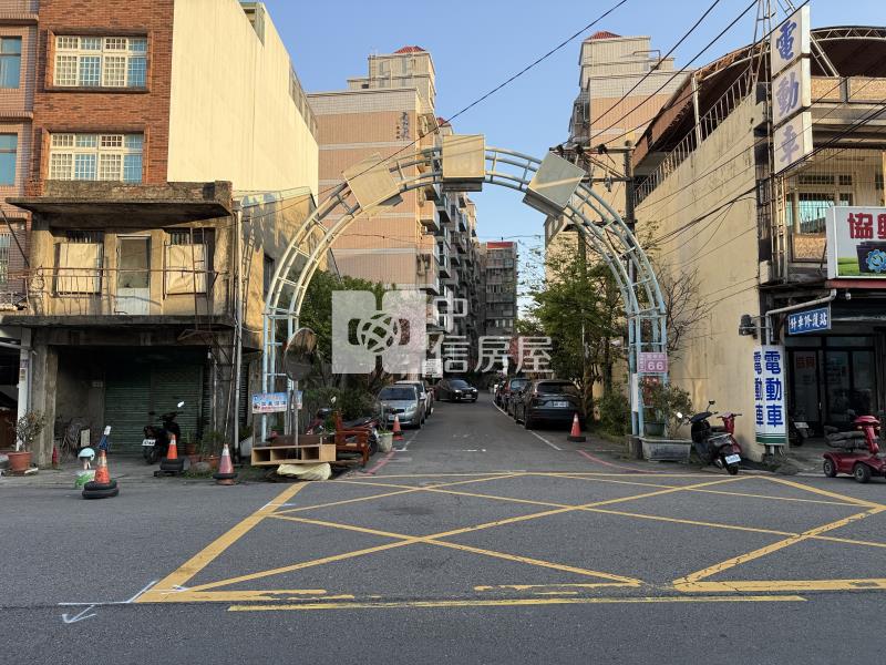 龍岡城稀有雙店面房屋室內格局與周邊環境