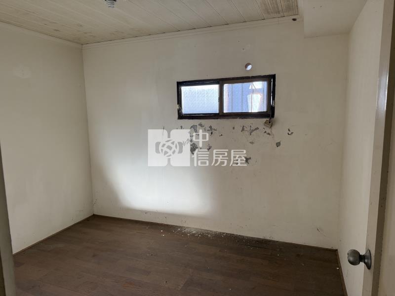 龍岡城稀有雙店面房屋室內格局與周邊環境