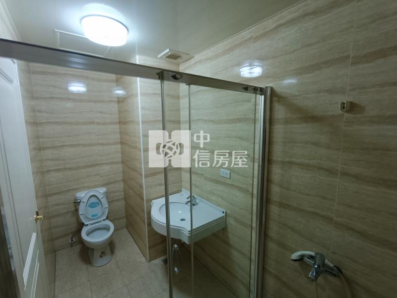 【奔馳】大竹電梯透天店面房屋室內格局與周邊環境