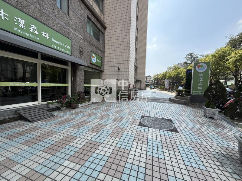 中壢戶政一樓金店面房屋室內格局與周邊環境