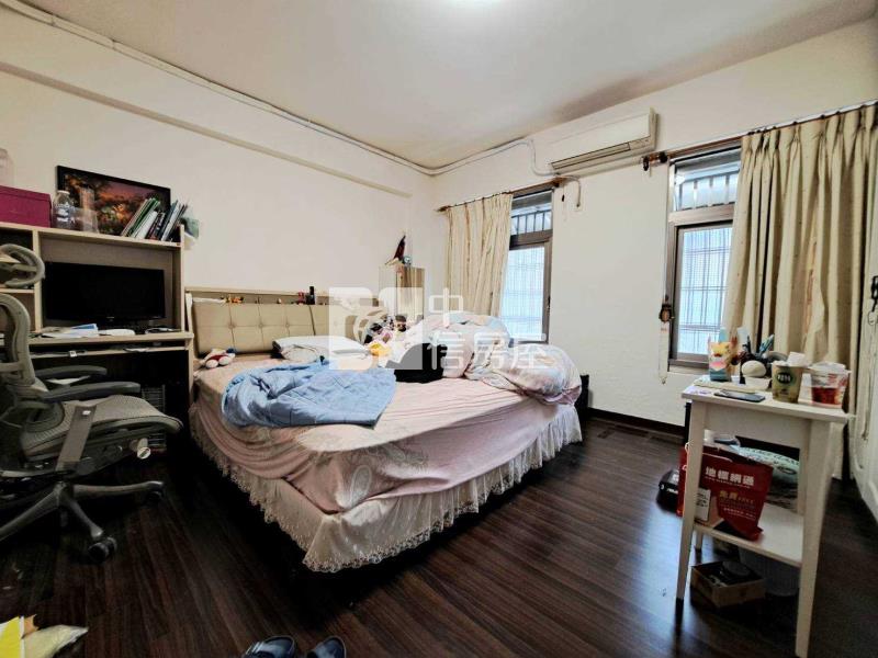 央大前院停車美別墅房屋室內格局與周邊環境