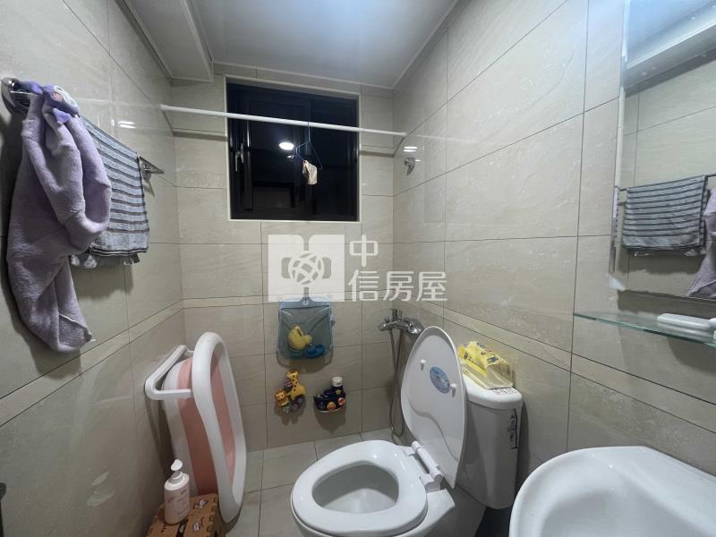 近大潭國小美透天/前院停車房屋室內格局與周邊環境