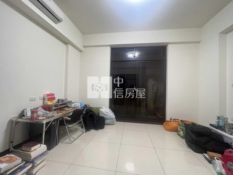 近大潭國小美透天/前院停車房屋室內格局與周邊環境