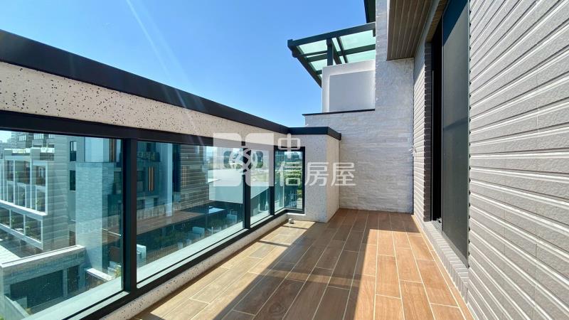 正14期大面寬雙車電梯別墅房屋室內格局與周邊環境