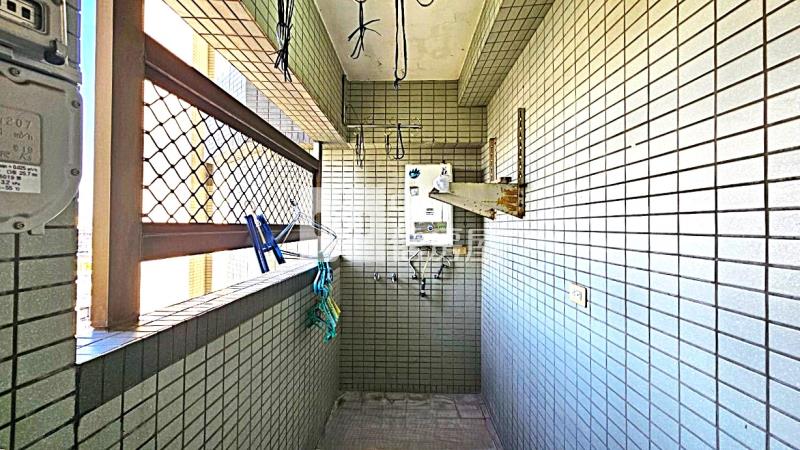 水湳經貿角間視野無限大四房B1平車(專)房屋室內格局與周邊環境