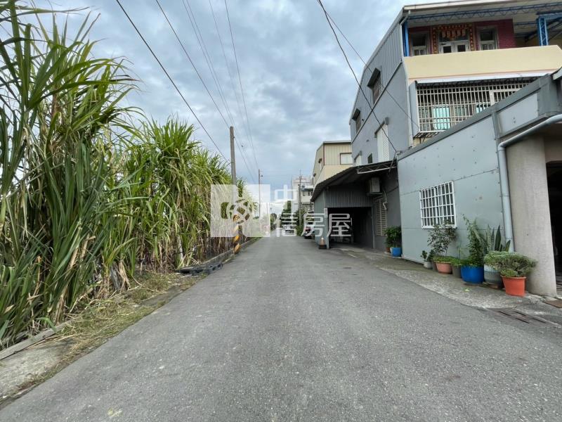安定交流道都內方正美農地二房屋室內格局與周邊環境