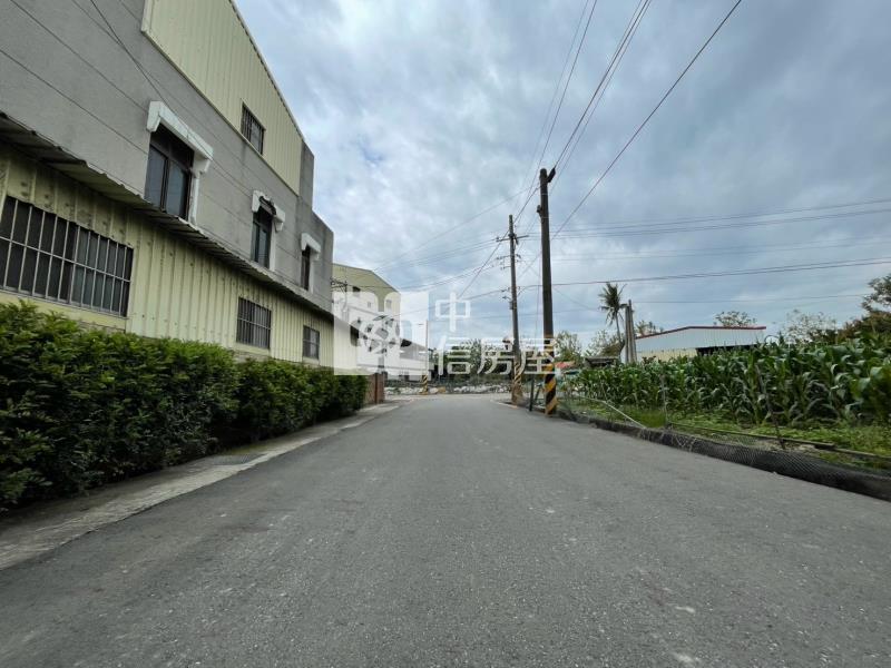 安定交流道都內方正美農地二房屋室內格局與周邊環境