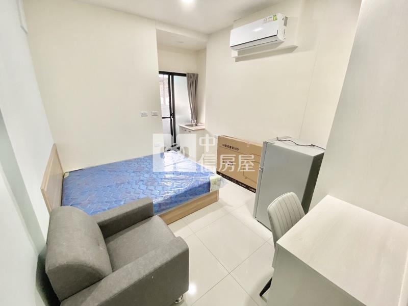 仁愛國小旁｜全棟改套｜重金裝潢｜收租｜投資｜投報案件房屋室內格局與周邊環境