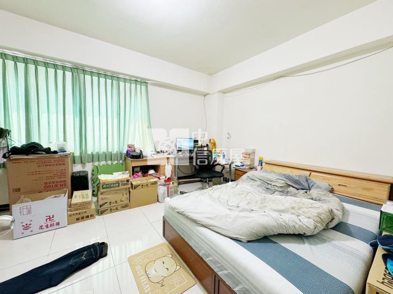 烏日震後臨路雙車透天房屋室內格局與周邊環境