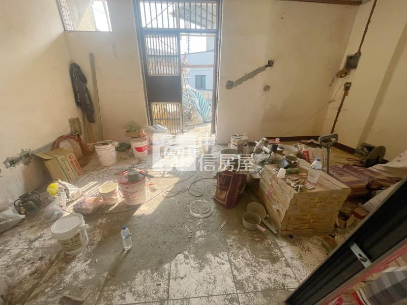 十九甲臨6米活路大面寬大露台孝親美透天房屋室內格局與周邊環境