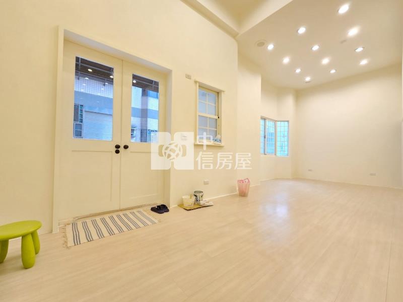 【安家】專任-文化甲天廈挑高大空間房屋室內格局與周邊環境