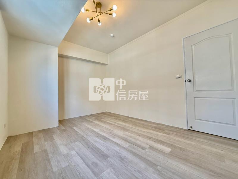 鳳翔樓全新整理低總價三房平車房屋室內格局與周邊環境