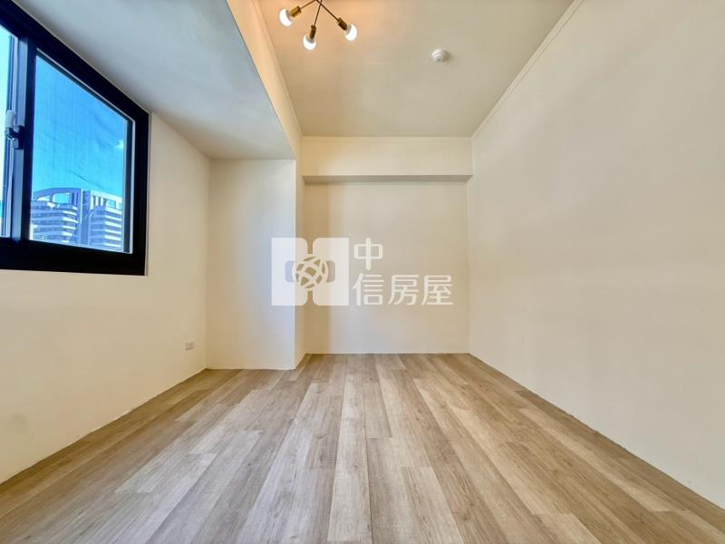 鳳翔樓全新整理低總價三房平車房屋室內格局與周邊環境